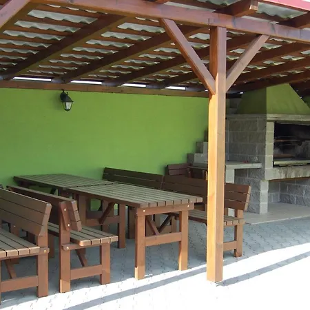 Hotel Na 13 Lipnik